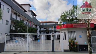 Apartamento com 02 dormitórios, em ótima localização no bairro do Itaguá