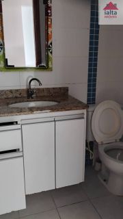 Apartamento com 02 dormitórios, em ótima localização no bairro do Itaguá
