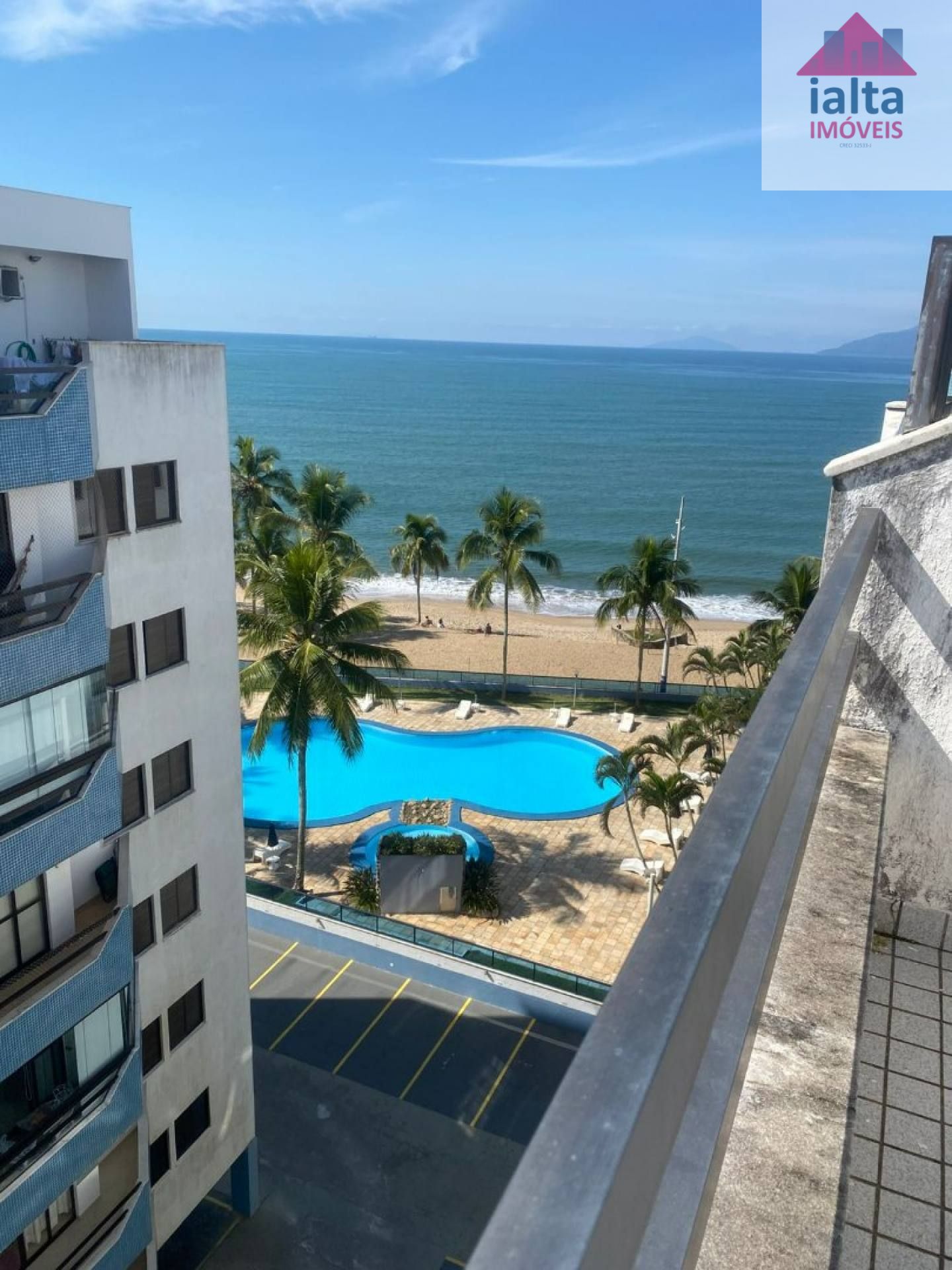 Cobertura Para Vender com 4 quartos 1 suítes no bairro Martim de Sá em Caraguatatuba