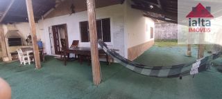 Casa térrea, dois dormitórios, próximo a praia Martim de Sá