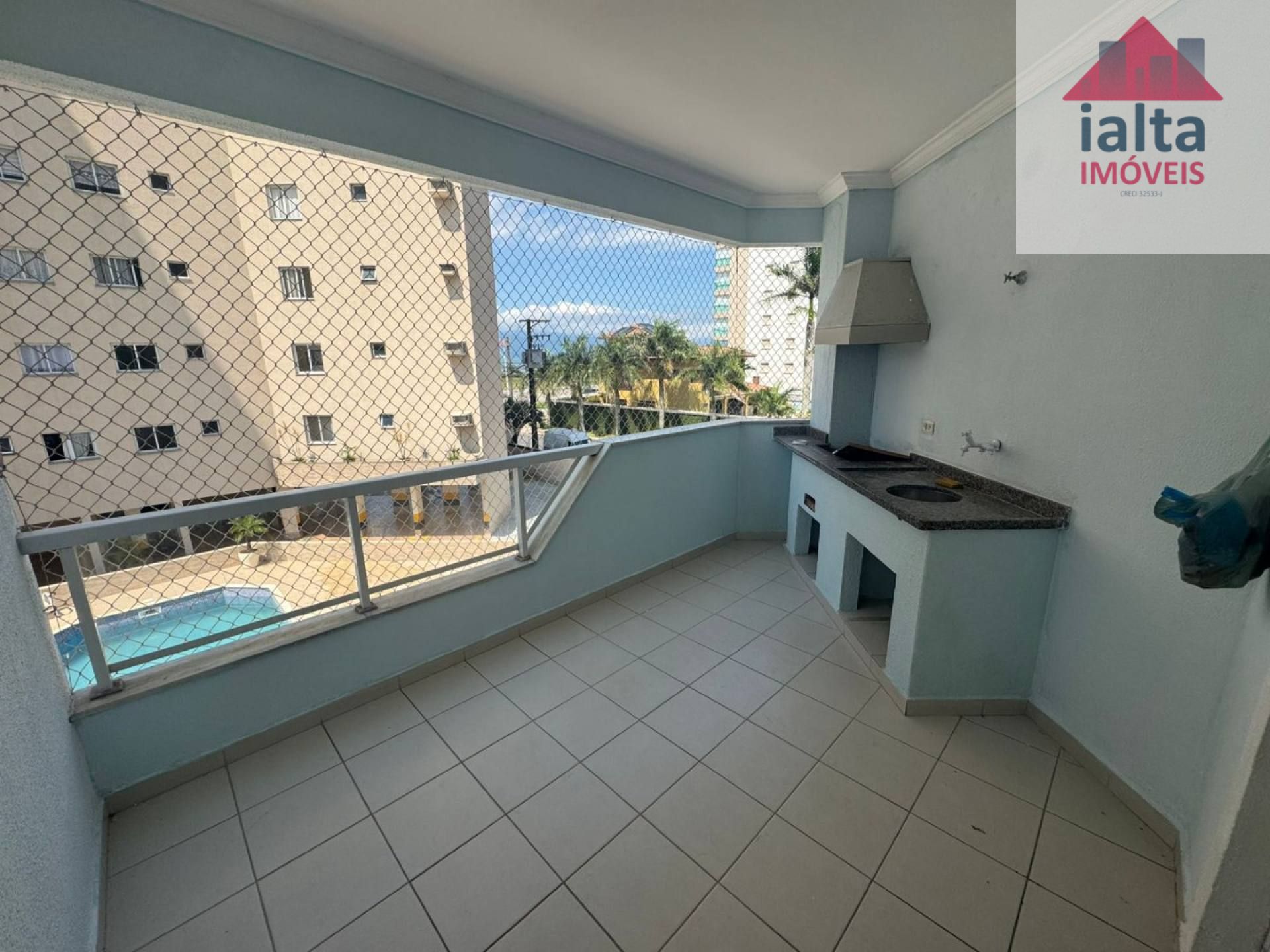 Cobertura para locação no Jardim Aruan - Caraguatatuba/SP