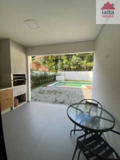 Sobrado Para Vender com 4 quartos 1 suítes no bairro Massaguaçu em Caraguatatuba