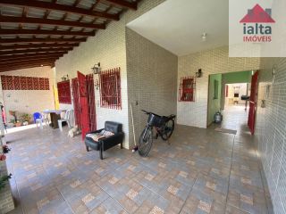 Casa Para Vender com 3 quartos 1 suítes no bairro Balneário Golfinho em Caraguatatuba