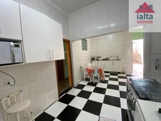 Casa Para Vender com 3 quartos 1 suítes no bairro Balneário Golfinho em Caraguatatuba