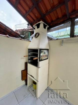 Vende-se casa no Condominio Arariba - Maranduba