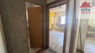 Imóvel Comercial Para Vender no bairro Centro em Caraguatatuba