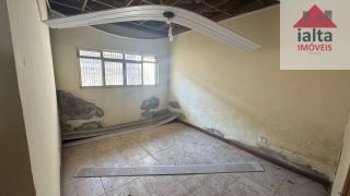 Imóvel Comercial Para Vender no bairro Centro em Caraguatatuba