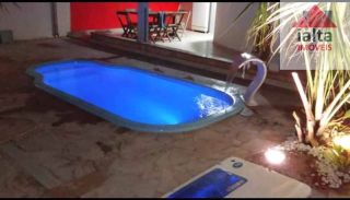 Casa com Piscina a 300m da Praia Martim de Sá – Espaço, Conforto e Excelente Localização!