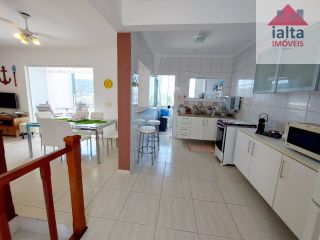 Cobertura Duplex a 250 metros da Orla do Itaguá em Ubatuba/SP