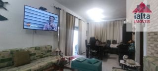 Casa térrea no centro de Caraguatatuba