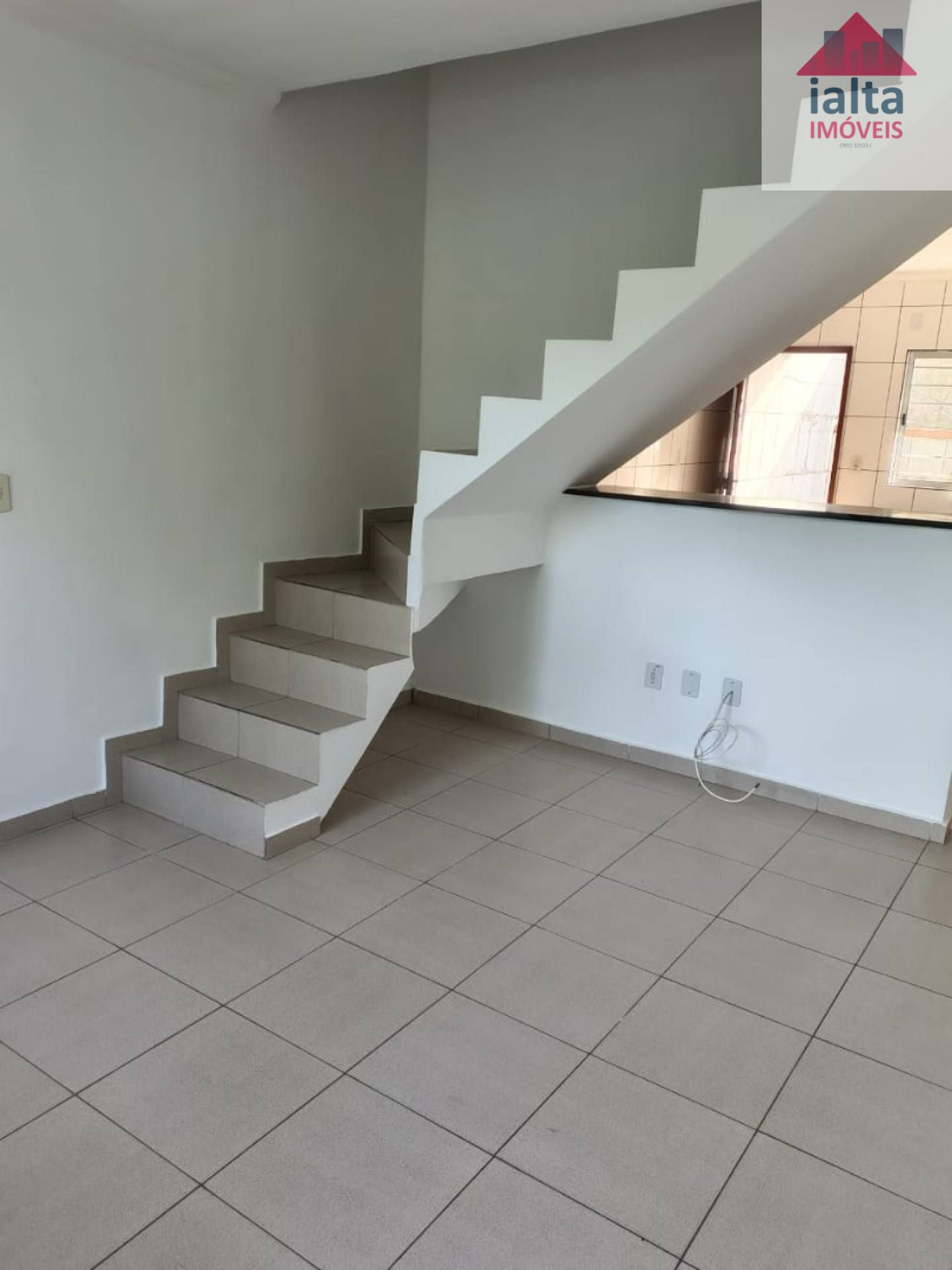 Sobrado para locação em condomínio - conforto e praticidade!