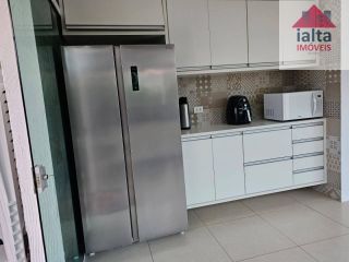 Sobrado Para Venda e Locação com 4 quartos 1 suítes no bairro Massaguaçu em Caraguatatuba