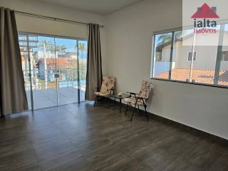 Sobrado Para Venda e Locação com 4 quartos 1 suítes no bairro Massaguaçu em Caraguatatuba
