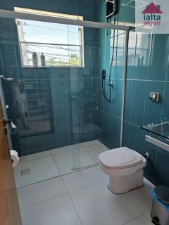 Sobrado Para Venda e Locação com 4 quartos 1 suítes no bairro Massaguaçu em Caraguatatuba