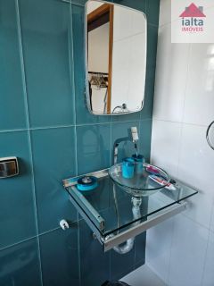 Sobrado Para Venda e Locação com 4 quartos 1 suítes no bairro Massaguaçu em Caraguatatuba