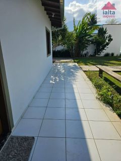 Casa Para Venda e Locação com 1 quartos no bairro Massaguaçu em Caraguatatuba