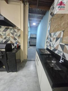 Sobrado para Vender com 2 quartos 2 suítes no bairro Balneário Mar Azul