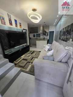 Sobrado para Vender com 2 quartos 2 suítes no bairro Balneário Mar Azul