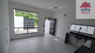 Casa nova e moderna no Jardim Gaivotas - Caraguatatuba/SP