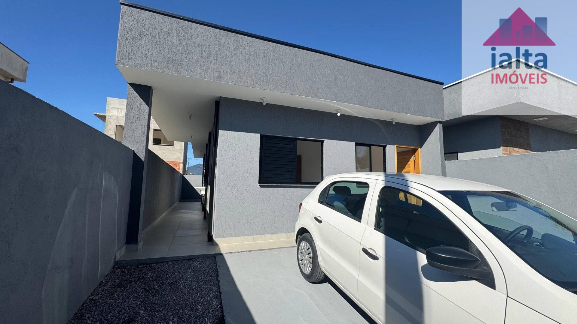 Belíssima casa e nova no Balneário Golfinho - Caraguatatuba/SP