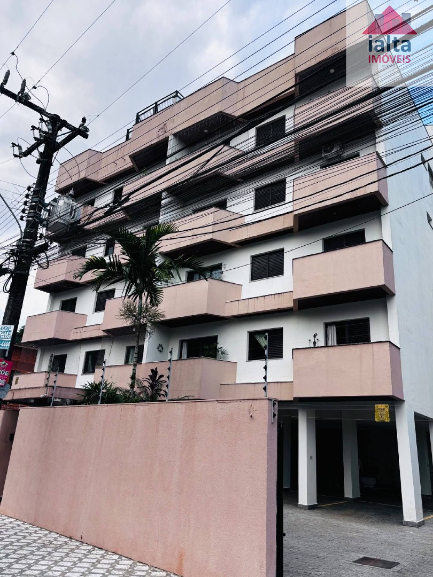 Cobertura Duplex Centro / Ubatuba