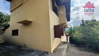 Exclusividade e Charme com Vista Mar em Ilhabela – SP