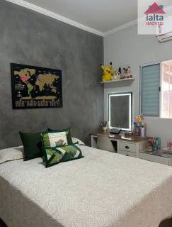 Casa com 02 Quartos no bairro Estufa II em Ubatuba/SP