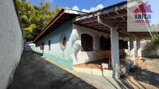  Oportunidade Frente Mar na Enseada – Ideal para Investidores e Construtores!
