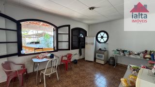  Oportunidade Frente Mar na Enseada – Ideal para Investidores e Construtores!