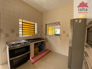 Casa Para Vender com 03 quartos 1 suítes no bairro Praia das Palmeiras em Caraguatatuba