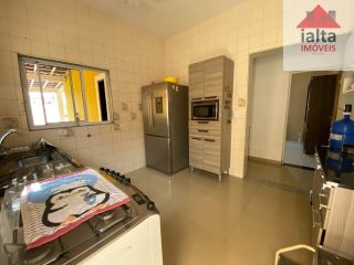 Casa Para Vender com 03 quartos 1 suítes no bairro Praia das Palmeiras em Caraguatatuba