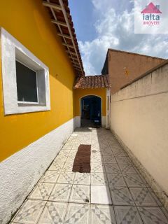 Casa Para Vender com 03 quartos 1 suítes no bairro Praia das Palmeiras em Caraguatatuba