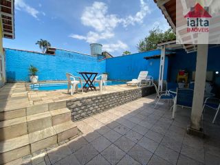 Casa Para Vender com 03 quartos 1 suítes no bairro Praia das Palmeiras em Caraguatatuba