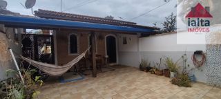 Casa Térrea com Piscina e Área Gourmet no Litoral