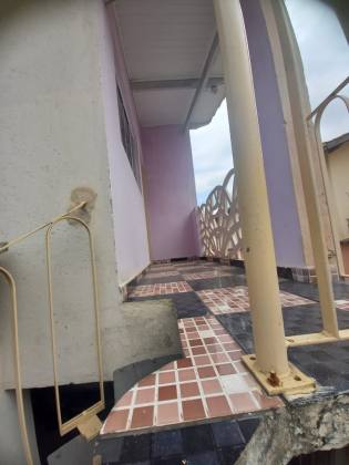 Casa Para Vender a 100 metros da praia Martim de Sá em Caraguatatuba