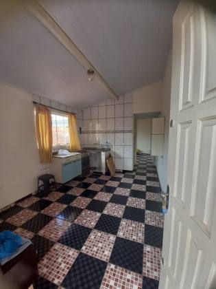 Casa Para Vender a 100 metros da praia Martim de Sá em Caraguatatuba