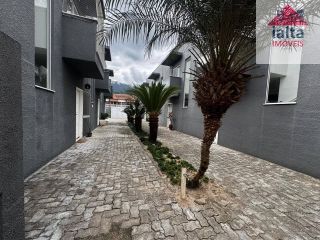 Sobrado com 3 suítes no Massaguaçu - Caraguatatuba/SP