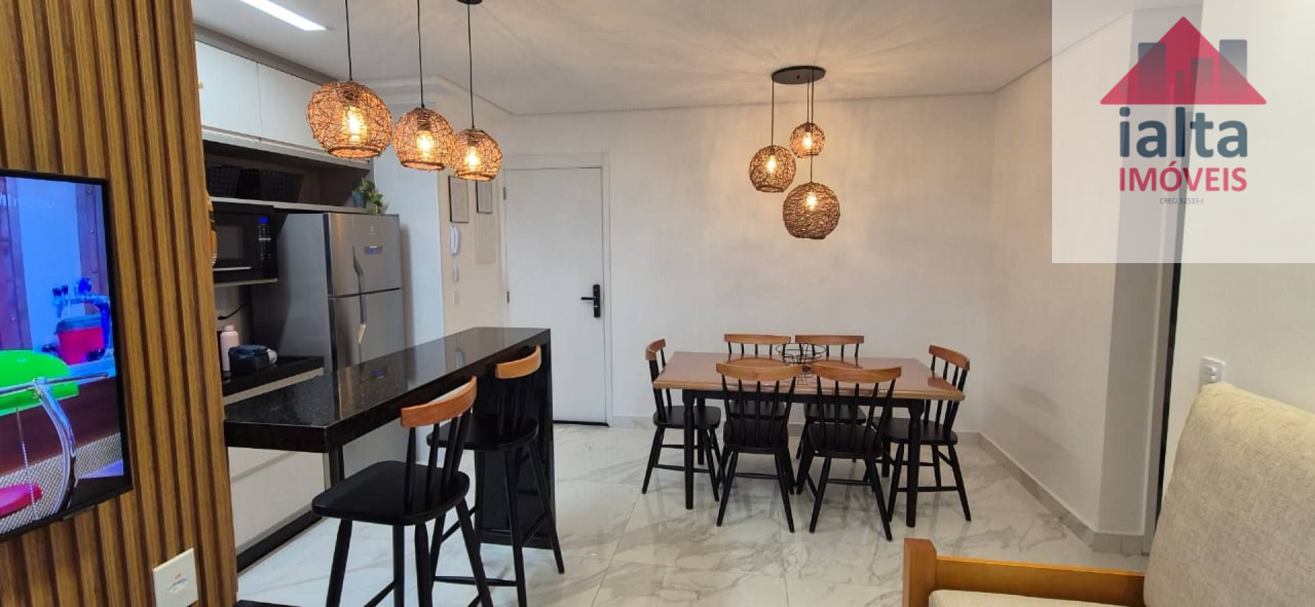 Apartamento Para Vender com 2 quartos 1 suítes no bairro Martim de Sá em Caraguatatuba