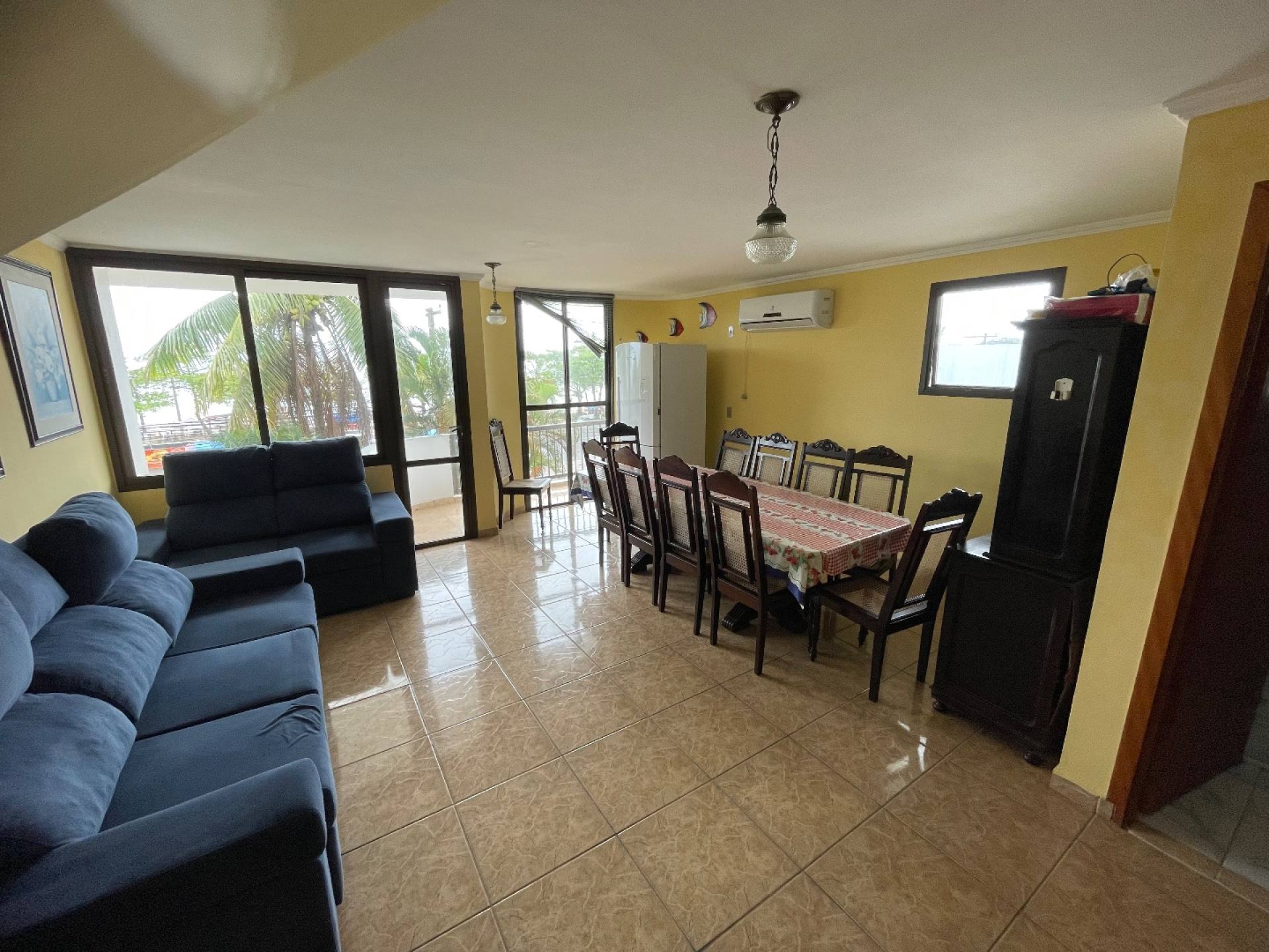 Cobertura Dúplex de frente para o mar