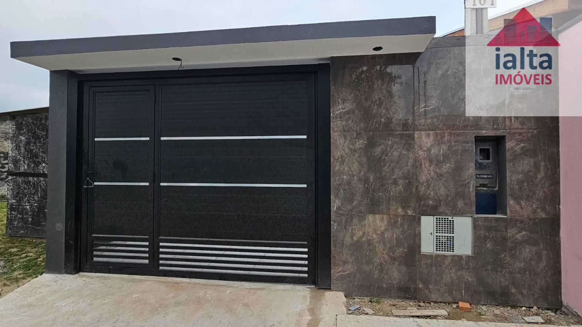 Casa Nova com designer moderno - Balneário Golfinho, Caraguatatuba/SP