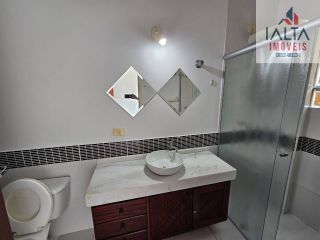 Sobrado Geminado no Itaguá – Localização Privilegiada!