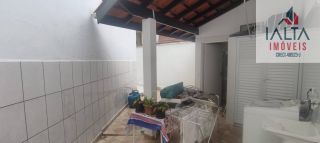 Sobrado em condomínio estilo vila – conforto e praticidade perto das praias