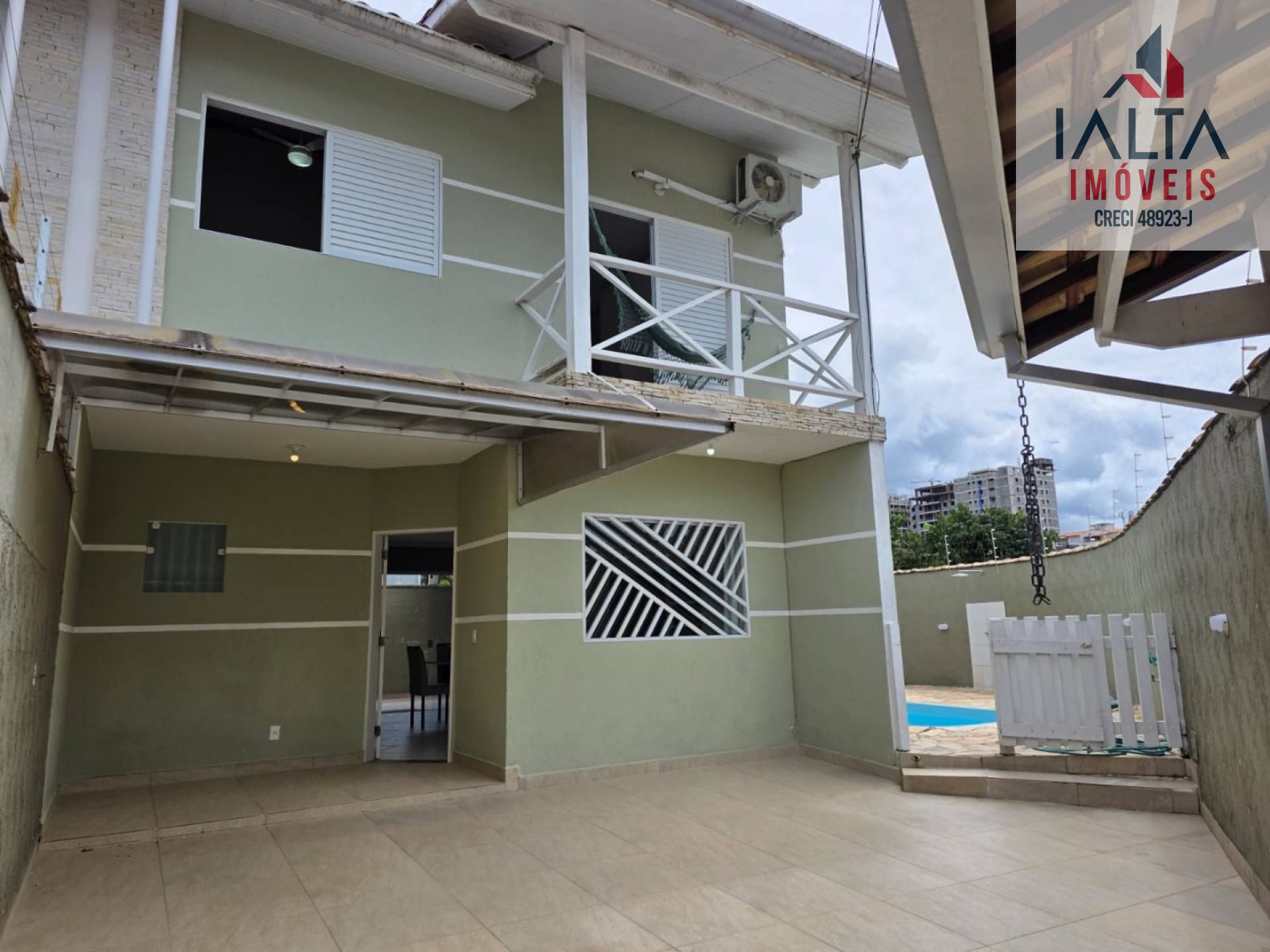 Sobrado a 300mt da Praia na Martim de Sá