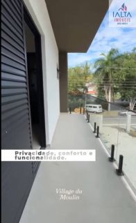 Sobrado no Condomínio Village Du Moulin, São Sebastião SP