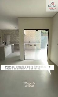 Sobrado no Condomínio Village Du Moulin, São Sebastião SP