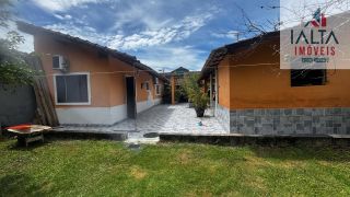 Terreno com casa de fundos, no Massaguaçu - Caraguatatuba/SP