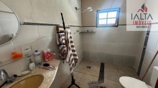 Terreno com casa de fundos, no Massaguaçu - Caraguatatuba/SP