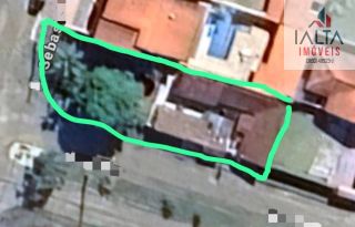 Terreno com casa de fundos, no Massaguaçu - Caraguatatuba/SP