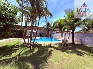 Casa com piscina à Venda a 2 min da Praia da Massaguaçu, Caraguatatuba/SP