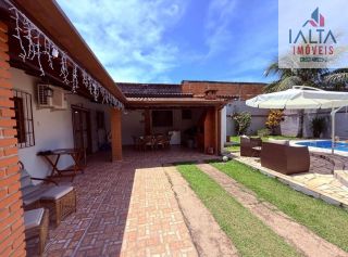 Casa com piscina à Venda a 2 min da Praia da Massaguaçu, Caraguatatuba/SP